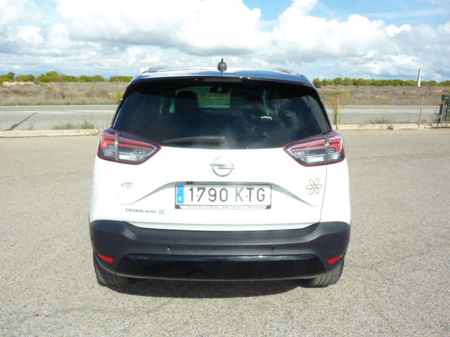 Opel Crossland X — photo 4